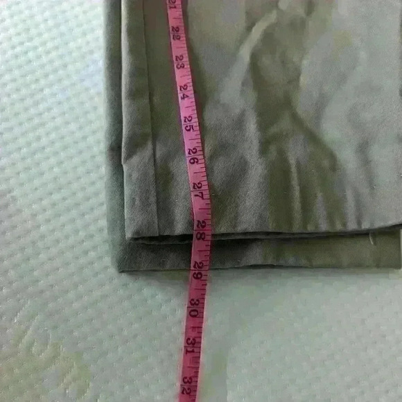 McCarty, beige pant, Size  32 x 28 - Picture 4 of 6